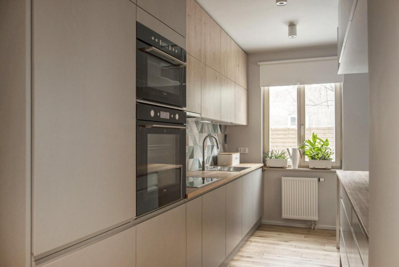 Charming Apartment With Garden, Only 1 Km To Wawel Castle By Noclegi Renters Krakow Exterior photo
